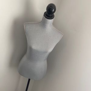 Mannequin for sewing or decor